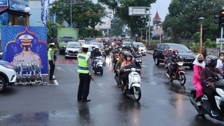 Kapolres Binjai Turunkan Personil Atur Lalulintas Pasca Arus Balik Mudik