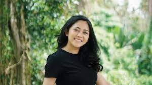 Kenakan Bra Coklat Ketat Pesona Rachel Vennya Bikin Salfok Natizen