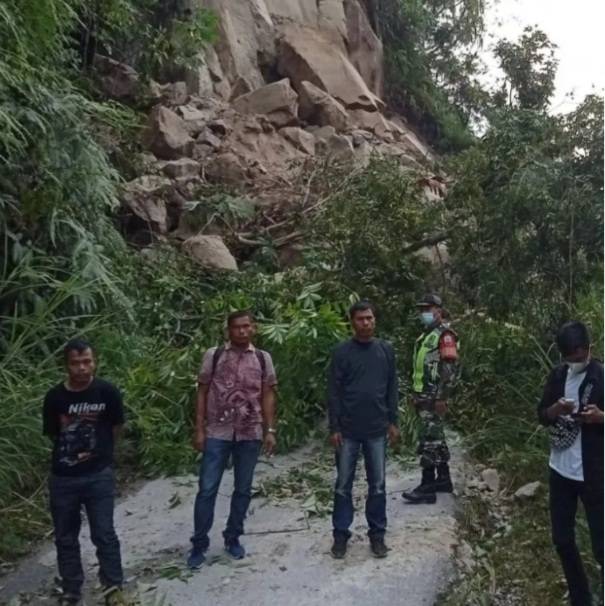 Longsor di Aektanjung Desa Garoga Sibargot Taput