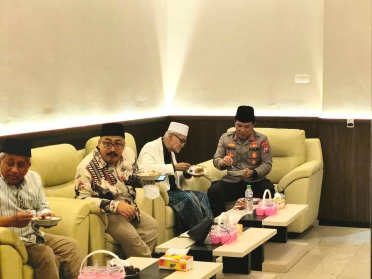 Gelar Silaturahmi dan Halalbihalal PWNU Jatim, Forkopimda Jatim Hadiri Kegiatan