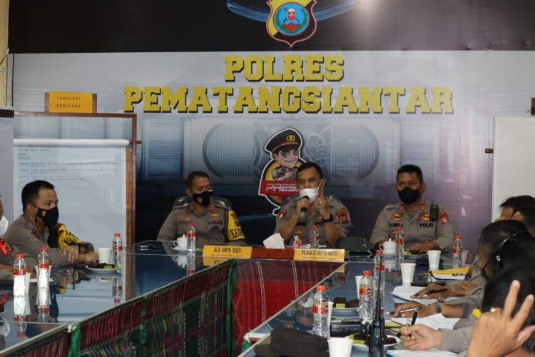 Kapolres Simalungun Bersama Unsur PJU Ikuti Anev Kinerja Personil