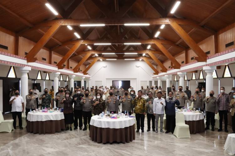 Kunker ke Parapat, Kapolres Simalungun Dampingi Kabaharkam Polri dan Kapoldasu