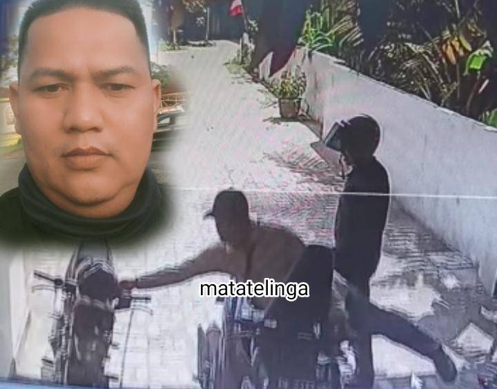 Dua Pria Nyolong Helm Diparkiran Kantor Balai Desa Air Joman