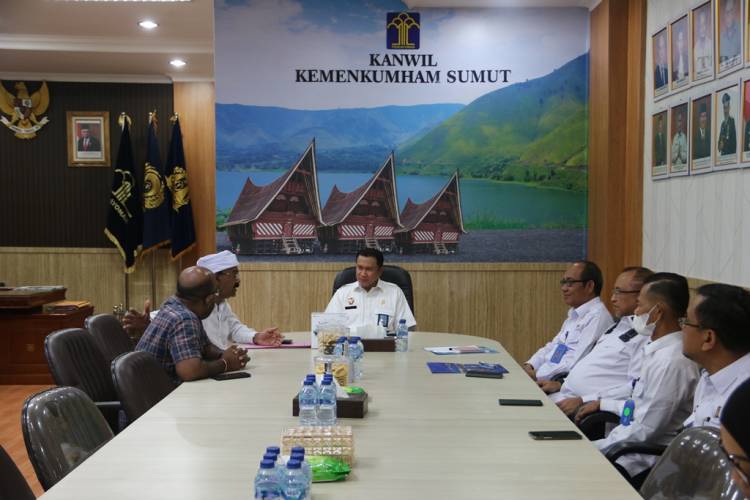 Kakanwil Sumut Imam Suyudi Terima Audiensi Dari Parisada Hindu Dharma Indonesia