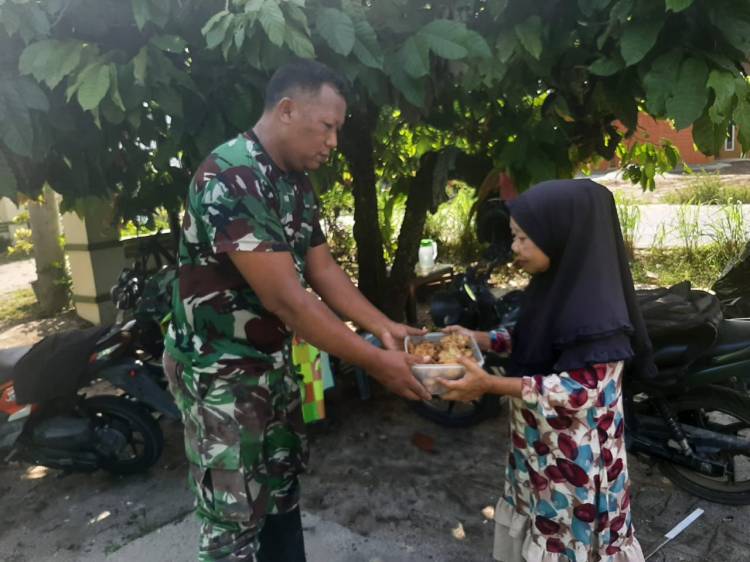 Rasa Sayang Ibu Sabariah kepada Satgas TMMD Kodim Deliserdang