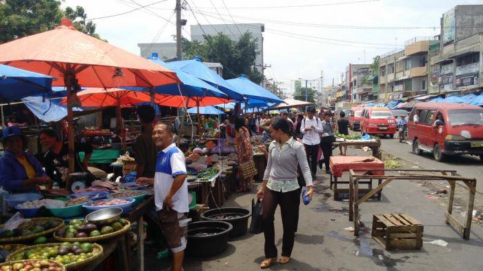 Curhat PKL ke Redaksi, Dimintai Uang Ratusan Ribu Atau Angkat Kaki dari Lapak Jualan Pinggir Jalan