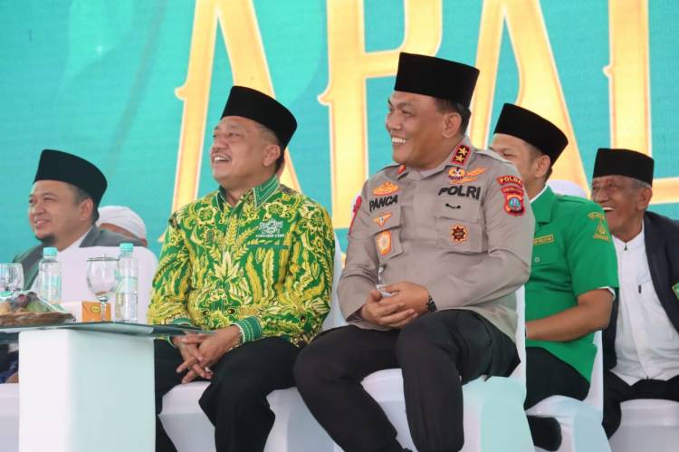 Kapolda Sumut Hadiri 1 Abad NU di Ponpes Mustafawiyah