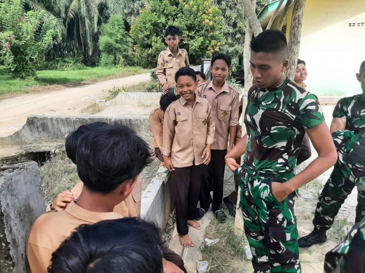 Cegah Bullying Merasuki Pelajar di Desa, Personil Satgas TMMD Kodim Lakukan Ini