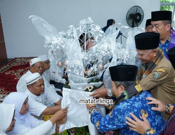 Bupati  Asahan Jemput Semangat Terhadap 22 Orang Calhaj Dinas Pendidikan