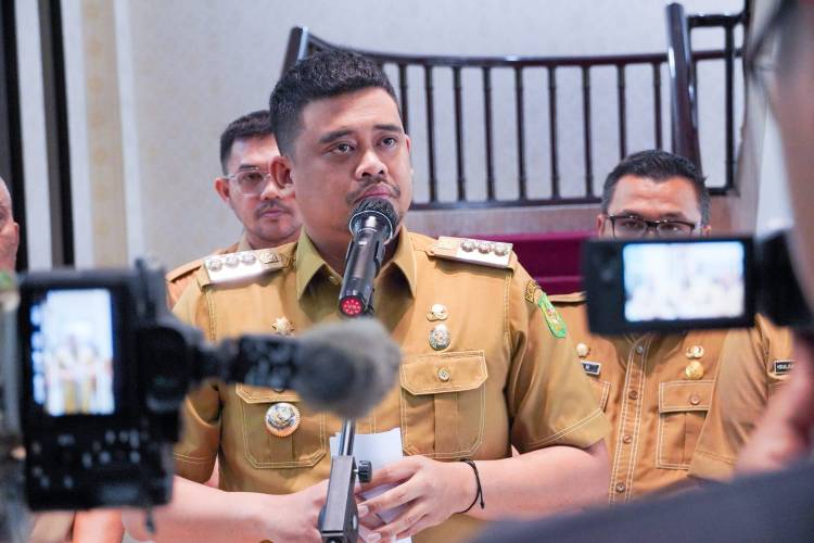 Hajab Bah..!!! Kontraktor "Lampu Pocong" di Medan Diminta Balikkan Uang Rp21 Miliar