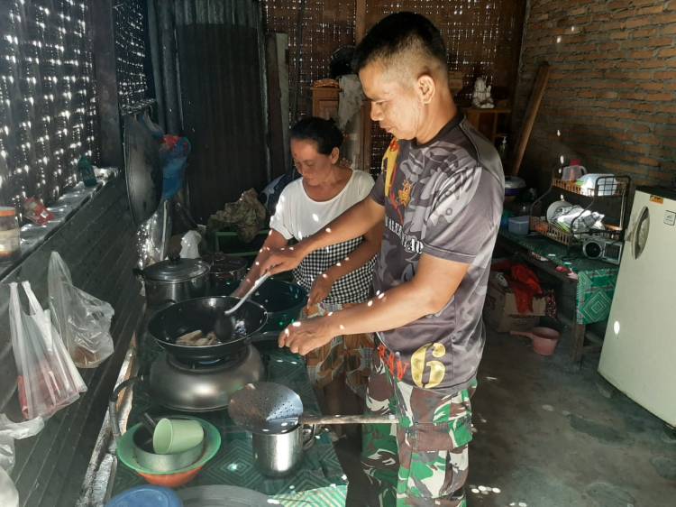 Semua Dikerjakan Satgas TMMD Kodim Deliserdang Termasuk Membantu Memasak