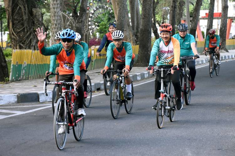 Sekdaprov Sumut Lepas Peserta Bike Week North Sumatera Heritage Tourism 2023