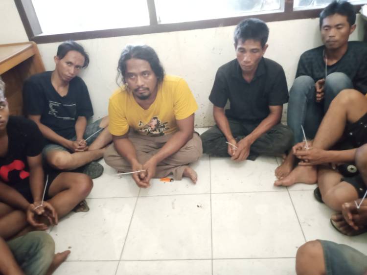 PTPN2 Amankan 9 Warga Langkat Kedapatan Mencuri Sawit di Kebun Tanjung Garbus