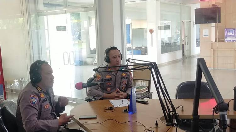 Dialog Interaktif di RRI | Kompol Ginanjar Sampaikan Program "Japri Kapolsek Medan Baru
