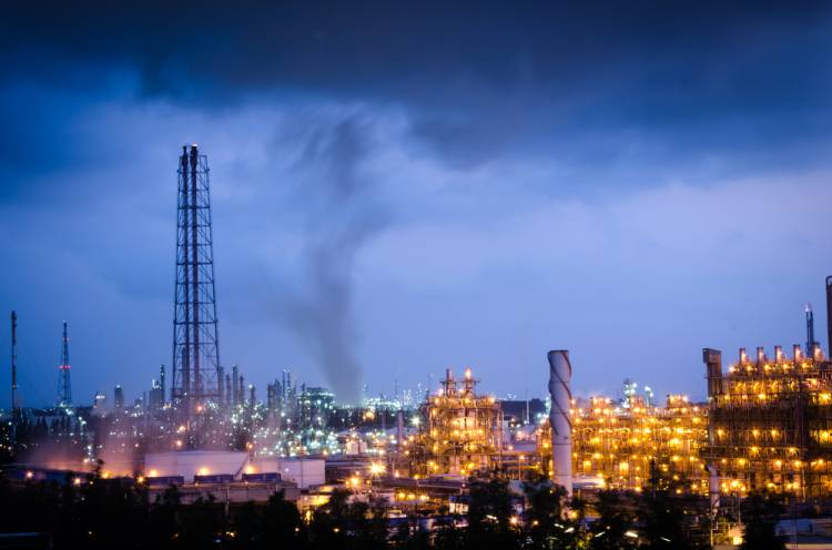 Harga Minyak Mentah Brent dan WTI Turun Hingga 1%, Kabarnya ini Pemicunya?