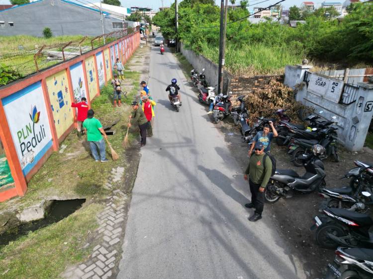 Jajaran Kecamatan Medan Sunggal Gelar Gotong Royong Bersama Wujudkan Medan Bersih