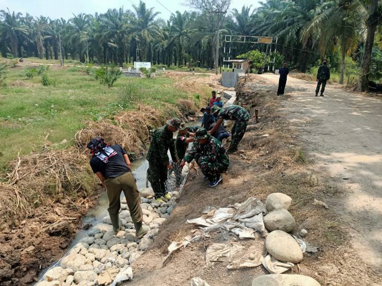 Sebulan di Lokasi TMMD, Berbaik-Baiklah dengan Rakyat