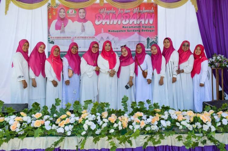 Dihadiri Bupati Sergai, Rangkaian Pengajian Akbar Muslimah Dambaan Berlanjut ke Kecamatan Sipispis