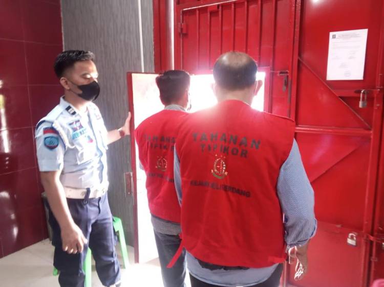 Mantan Kabag Umum DPRD Deli Serdang Tersangka Korupsi Ditahan Jaksa