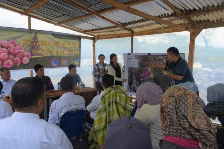 Bupati Humbahas Buka Sosialisasi PBJ di Desa se-Kecamatan Baktiraja