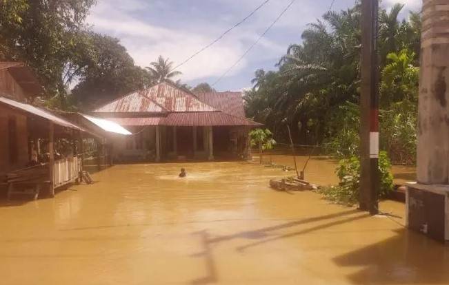 Banjir Merendam 15 Desa Dalam Lima Kecamatan di Nagan Raya