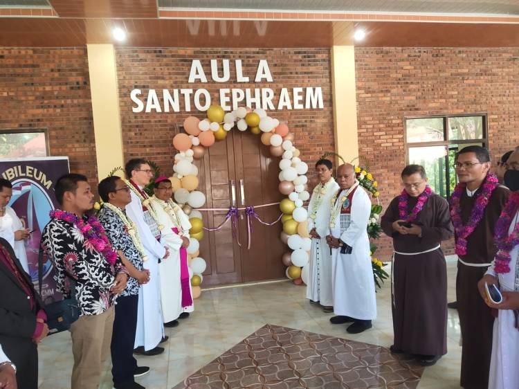 Aula SMA Bintang Timur Balige Diresmikan