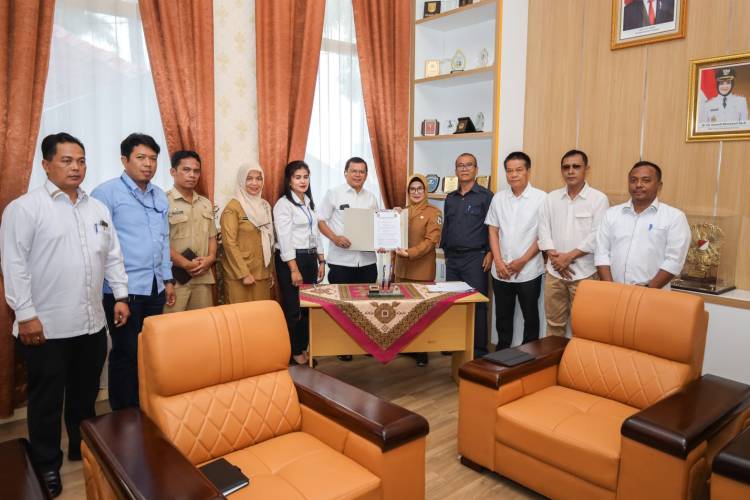 Walikota Siantar, Terima Penyerahan Aset Air Minum Senilai Rp 31 M dari Balai Prasarana Permukiman Wilayah Sumut