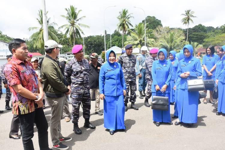 Lantamal IX Ambon Gelar Bhakti Kesehatan Dalam Rangka Operasi Trisila TNI AL 2023