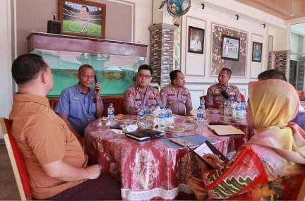 Jelang Keberangkatan Calon Jemaah Haji, Bupati Labuhanbatu Pimpin Rapat Persiapan