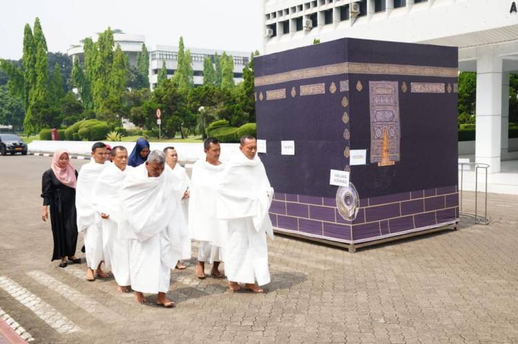 Kapusbintal TNI Pimpin Manasik Haji TNI Visa Athan Saudi Arabia