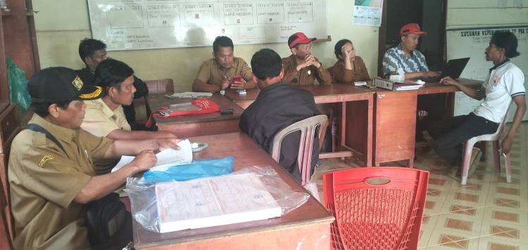 Kadinsos Toba Cek Kelayakan Warga Penerima PKH