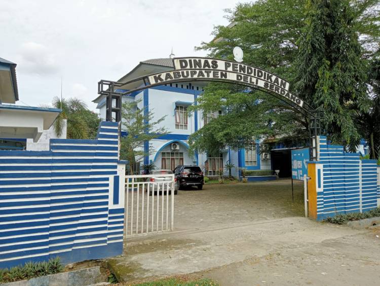 Sekretaris BPBD Akui Pasok Buku di Dinas Pendidikan Deli Serdang