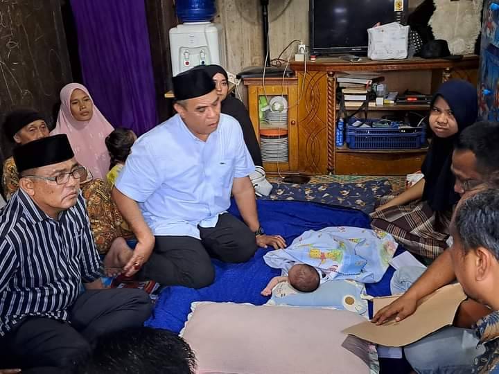 Jenguk Bayi Penderita Spina Bifida  Bupati : Pengobatannya Ditanggung Pemerintah