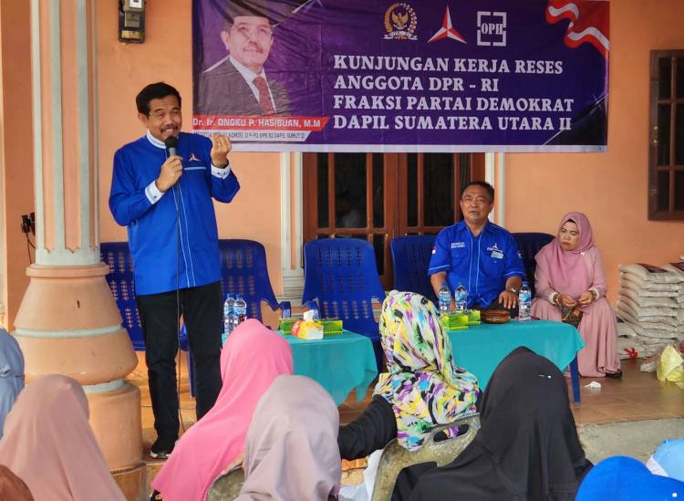 Kunjungi Labuhanbatu, Anggota Komisi II DPR RI Dorong Pemerintah Tidak Memecat Pegawai Honorer