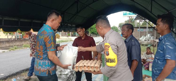 Rumah Warga Hangus Terbakar, Kapolres Batu Bara Berikan Bantuan Sembako