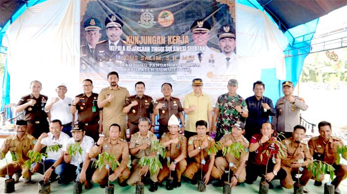 Kajati Sulsel Agus Salim Kunker ke Kampung Pangan Adhyaksa, Ini Adalah Bentuk Kehadiran Kejaksaan di Masyarakat