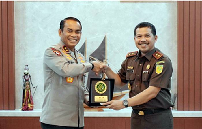 Sama-Sama Pernah Bertugas di Sumut, Agus Salim dan Andi Rian Jalan Silaturahmi Bagun Sinergitas