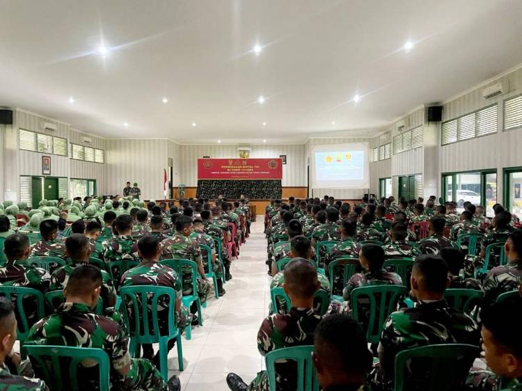 Pusbintal TNI Gelar Pembekalan Mental untuk Satgas Pengamanan Perbatasan Statis RI - Papua New Gini di Yonif 131/BRS