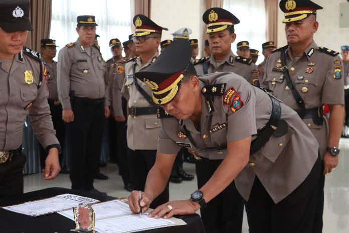 Kompol Asmon Bufitra Siap Pimpin Polsek Tanah Jawa dengan Dedikasi Tinggi dan Fokus pada Program Prioritas Kapolda Sumut