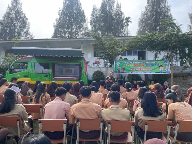Jaksa Masuk Ke SMA N 1 Tiganderket, Halfeus Hangoluan Samosir SH: Membangun Generasi Muda Berintegritas