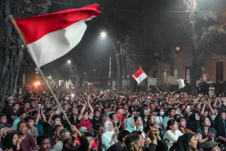 Luar Biasa Nobar Indonesia vs Irak, Ribuan Warga Padati Halaman Kantor Wali Kota Medan