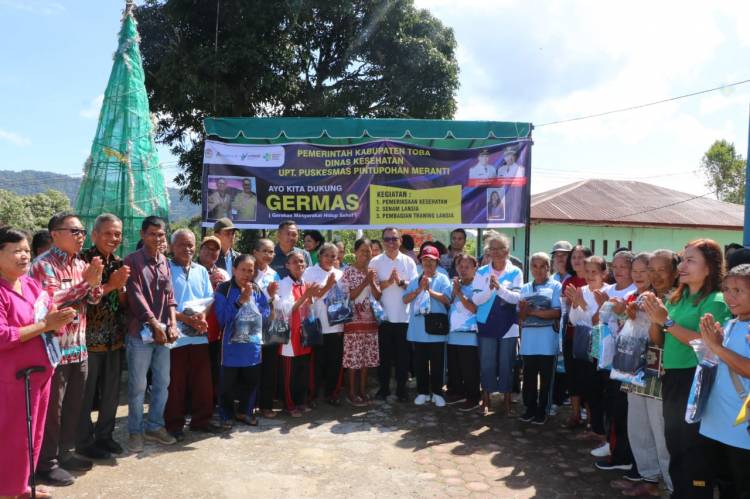 Germas Bersama Lansia di Ikuti Bupati Toba