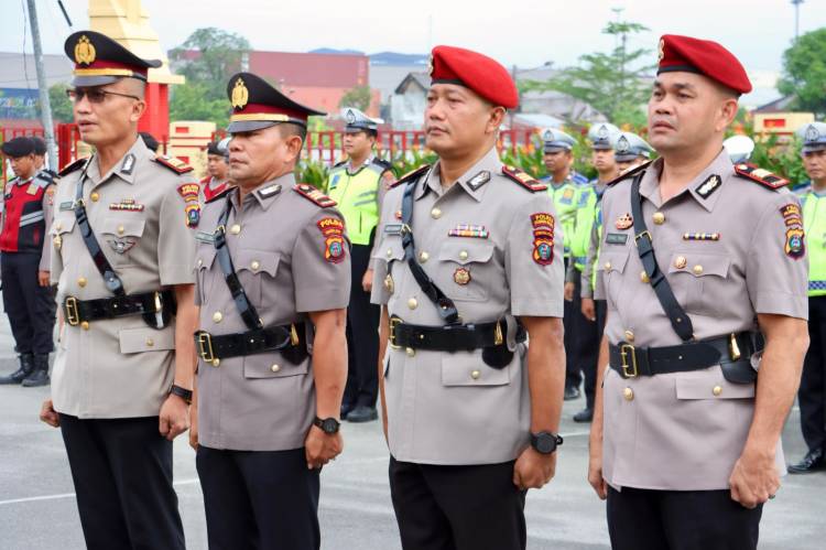 Kapolres Pelabuhan Belawan Pimpin Upacara Serah Terima Jabatan Kasat Narkoba dan Kasat Lantas