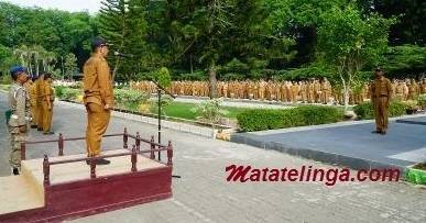 Asisten Administrasi Umum Musti Pimpin Apel Gabungan Pemkab Langkat