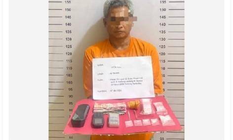 Ucok Korak Dibawa Ke Polsek Aeknatas, Ini Kasusnya