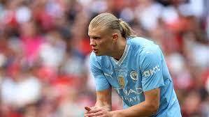 Haaland jJadi starter saat City Menghadapi Manchester United