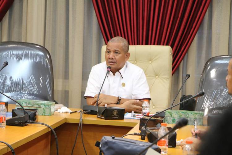 Soroti UKT Meroket, Sutarto Minta Pemerintah Cari Jalan Terbaik