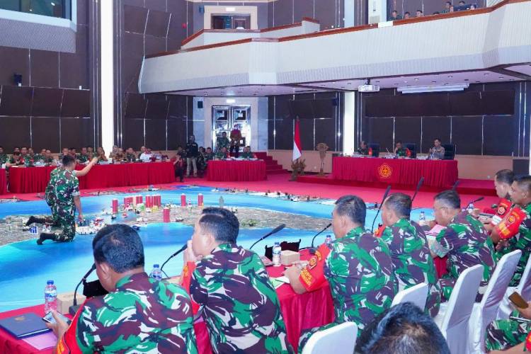 Kasum TNI Terima Paparan Satgas Pengamanan VVIP KTT World Water Forum