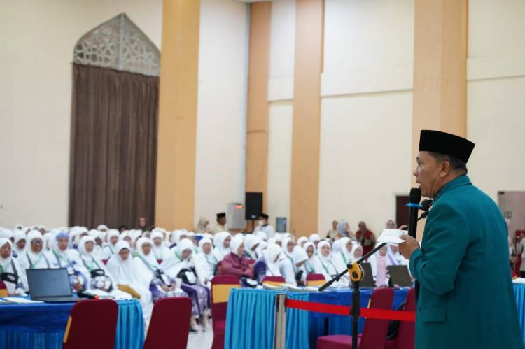 Ketua PPIH : Insya Allah Tahun Ini Haji Akbar, Perbanyak Ibadah