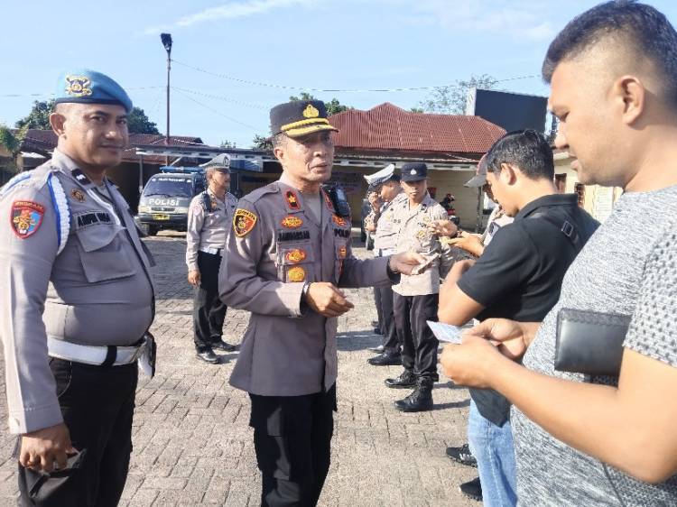 Kapolsek Pancur Batu Periksa kelengkapan Anggotanya
